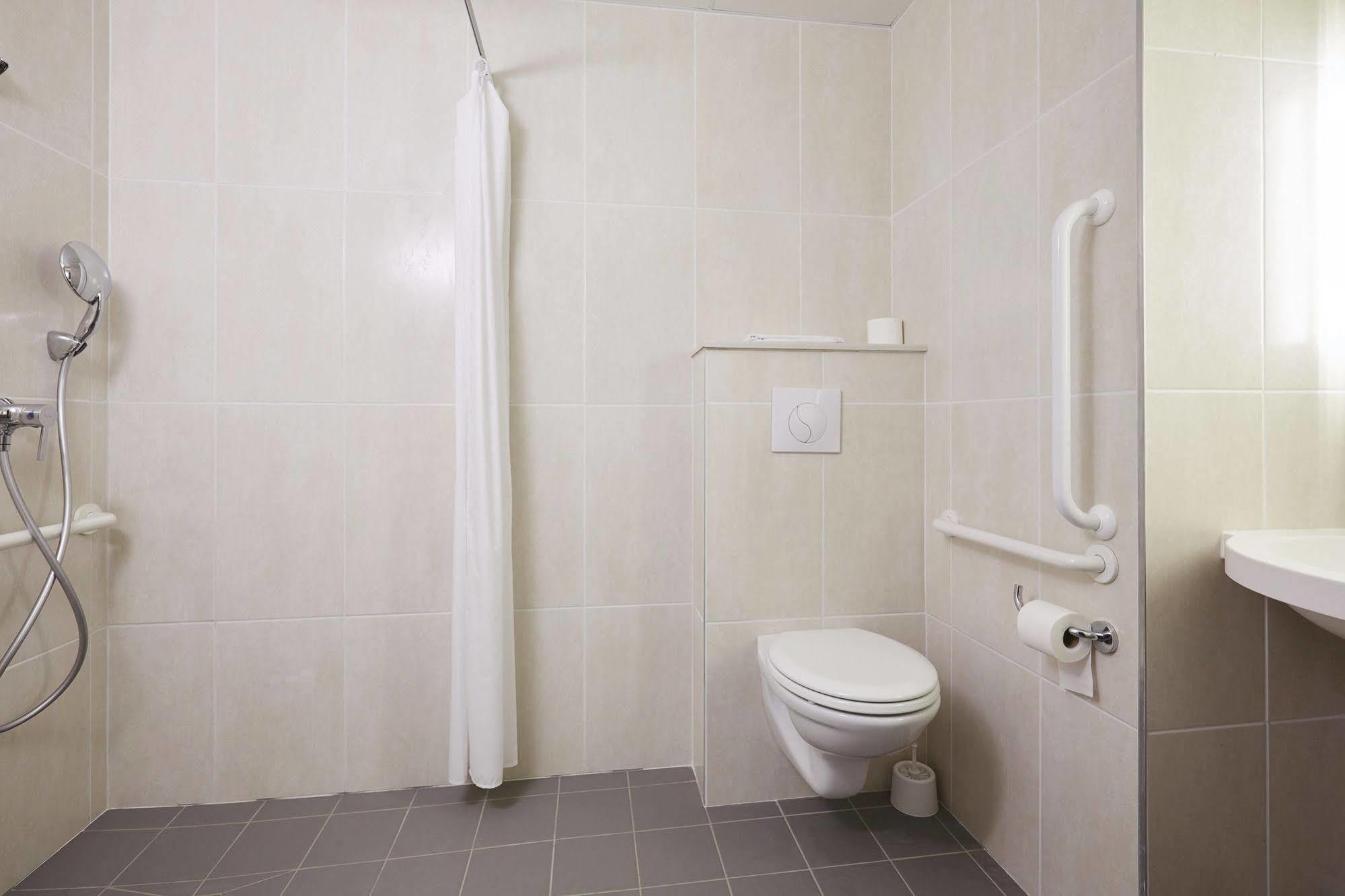 B&B Hotel Saint Malo Sud Екстериор снимка